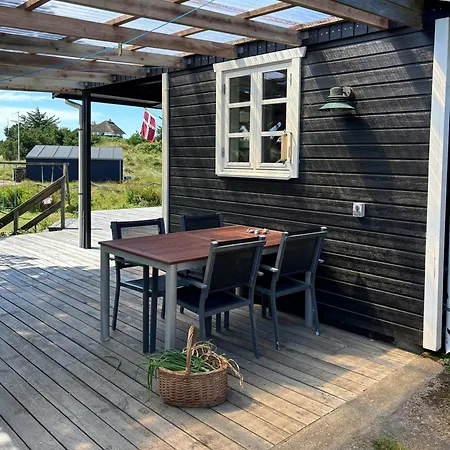 Summer House With Wilderness Bath Near Henne Сasa de vacaciones Oksbøl