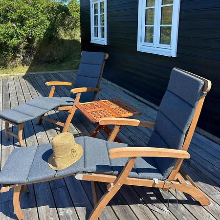 Summer House With Wilderness Bath Near Henne Сasa de vacaciones *